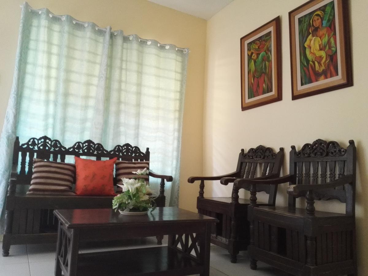Happy To Mingle Airport Hostel Manila Paranaque City Exterior photo